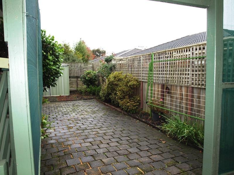 6/17-19 Leigh Road, Croydon VIC 3136