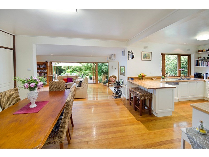 1 Cielterre Avenue, Ringwood North VIC 3134