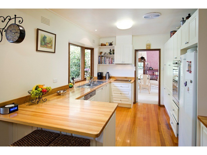 1 Cielterre Avenue, Ringwood North VIC 3134