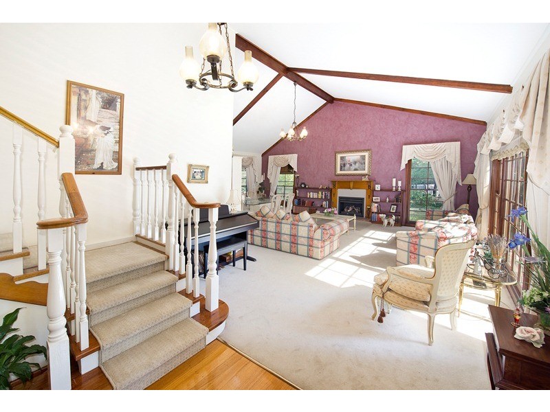 1 Cielterre Avenue, Ringwood North VIC 3134