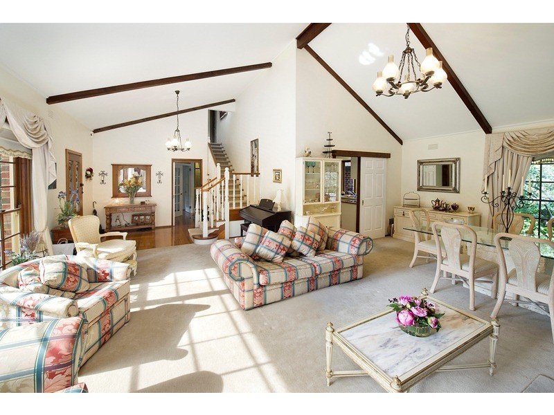 1 Cielterre Avenue, Ringwood North VIC 3134