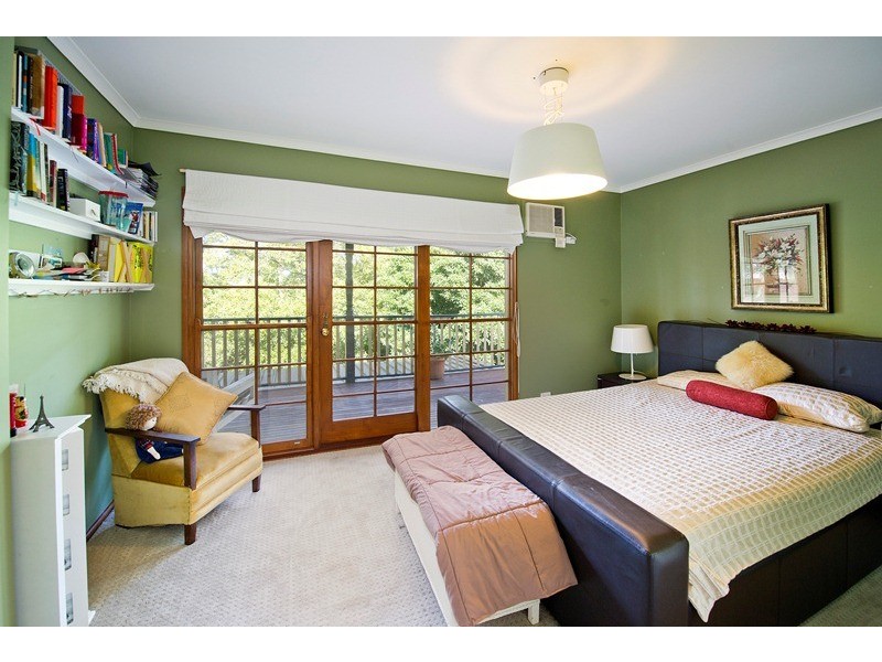 1 Cielterre Avenue, Ringwood North VIC 3134