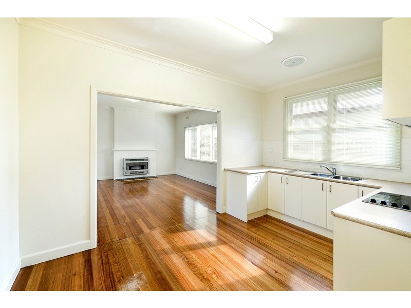 2/34 Wantirna Road, Ringwood VIC 3134