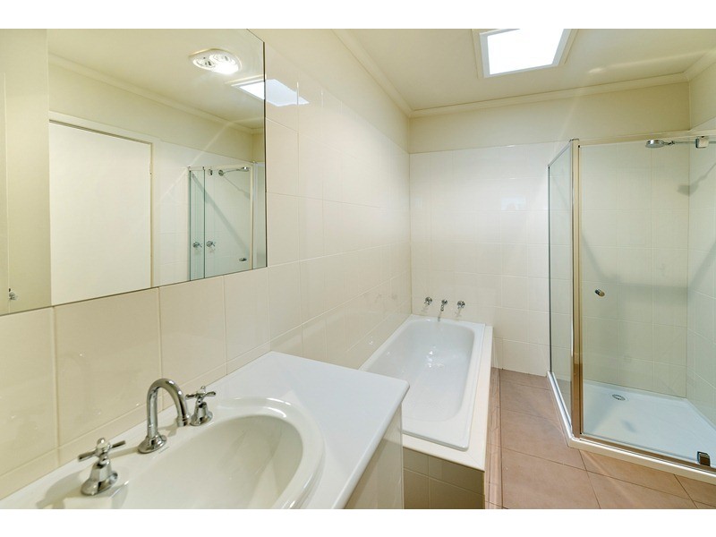 2/34 Wantirna Road, Ringwood VIC 3134