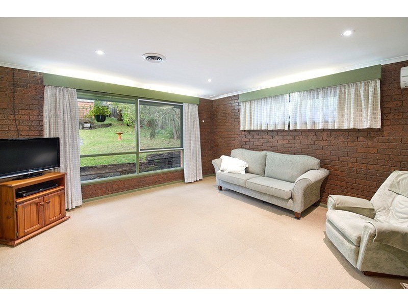 6 Evon Avenue, Ringwood East VIC 3135