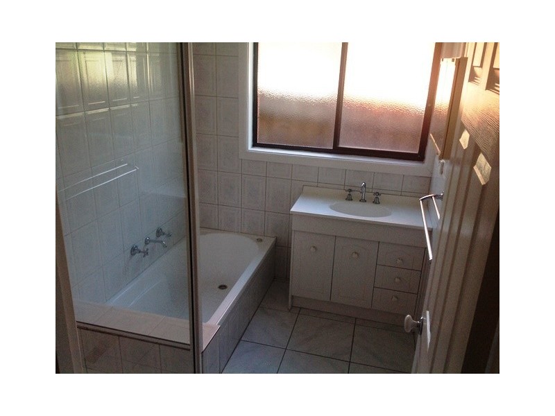 1/8 Maidstone Street, Ringwood VIC 3134