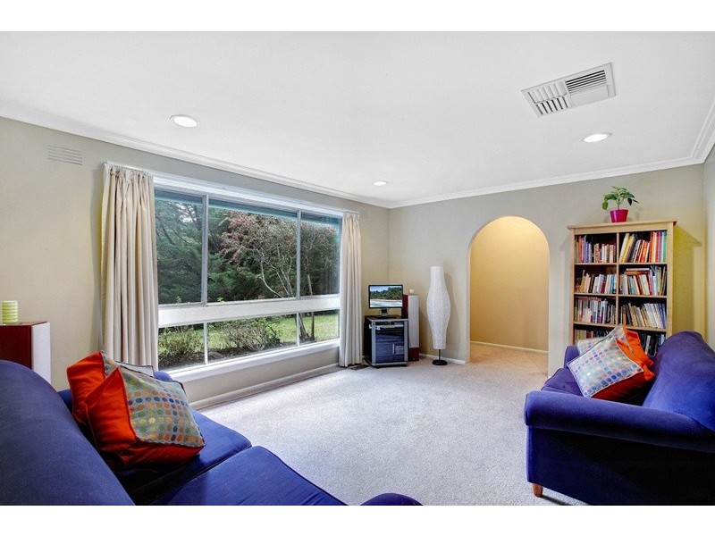 7 San Remo Road, Ringwood North VIC 3134