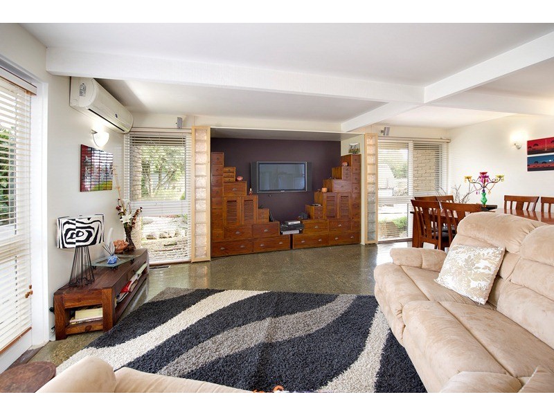 10 Hawthory Road, Kilsyth VIC 3137