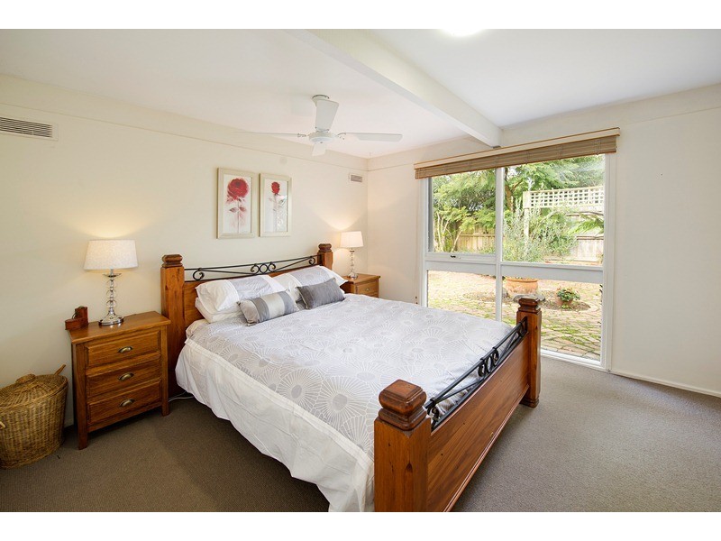 10 Hawthory Road, Kilsyth VIC 3137