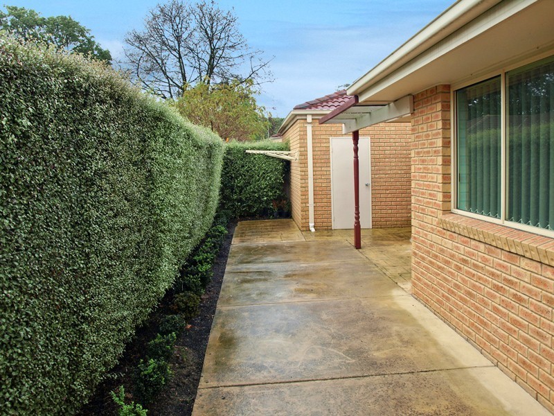 2/26 Haig Street, Croydon VIC 3136