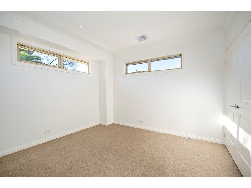 2/128 Warrandyte Road, Ringwood VIC 3134
