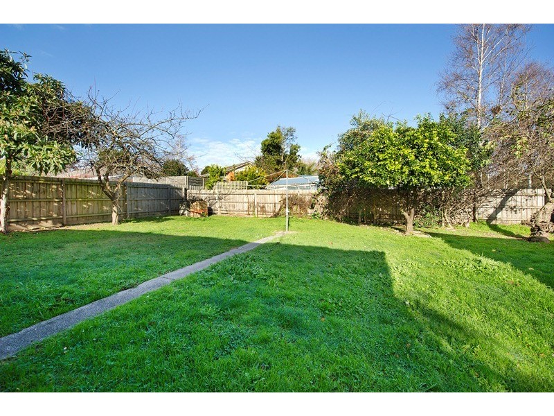 10 Bronhill Road, Ringwood East VIC 3135