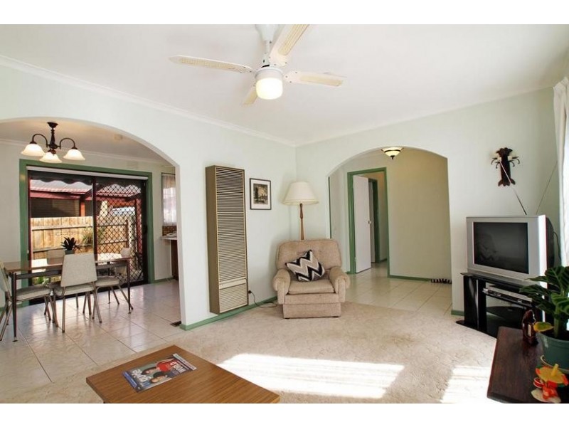 7 Chesney Drive, Ringwood VIC 3134