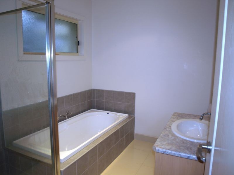 10/277 Colchester Rd, Kilsyth VIC 3137