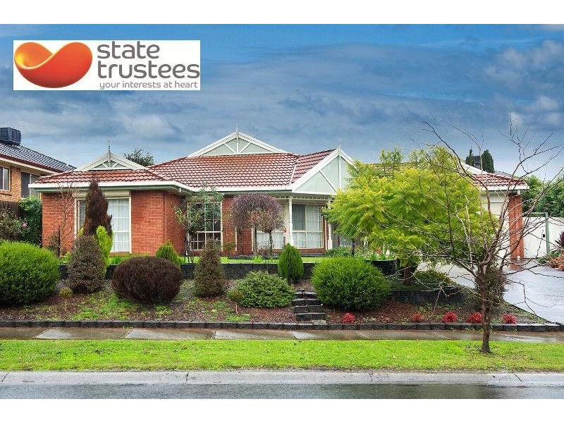 17 Goldentree Drive, Chirnside Park VIC 3116