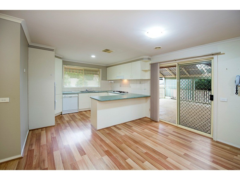 17 Goldentree Drive, Chirnside Park VIC 3116