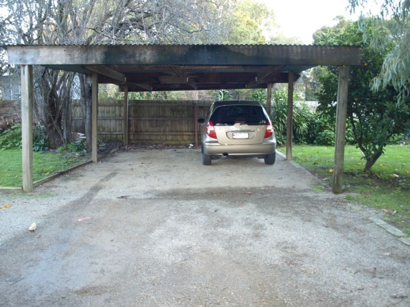 16 Warrandyte Rd, Ringwood VIC 3134