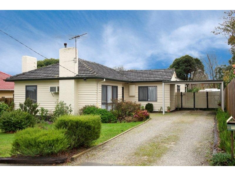 4 Neville Street, Ringwood VIC 3134