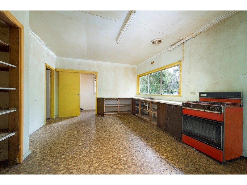 5 Penhyrn Avenue, Croydon VIC 3136