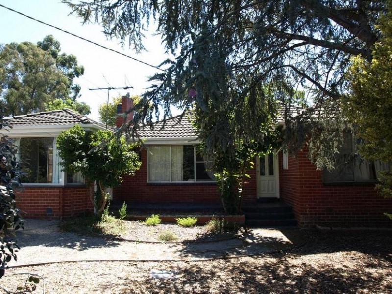 15 Morris Road, Croydon VIC 3136