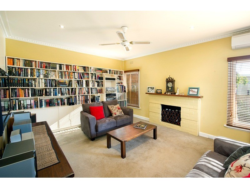 61 Lyons Road, Croydon North VIC 3136