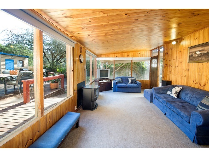 61 Lyons Road, Croydon North VIC 3136