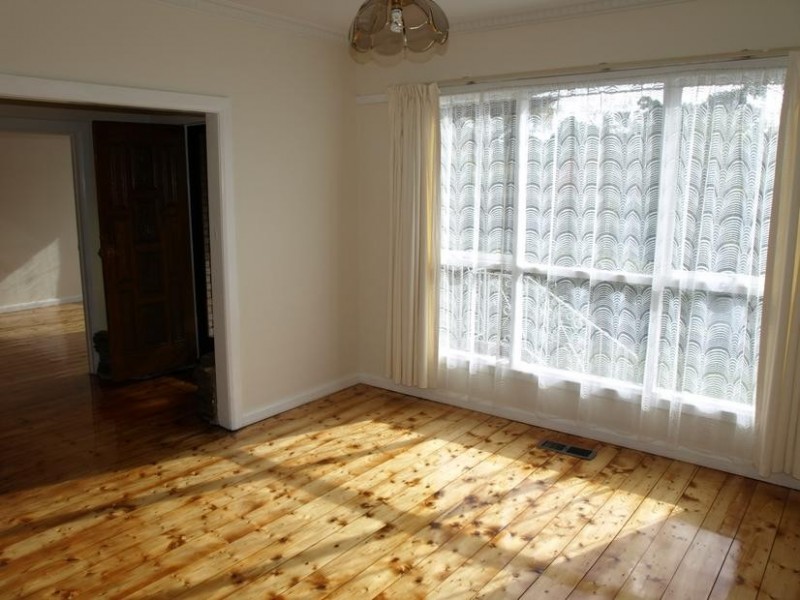 3 Heatherbrae Avenue, Ringwood VIC 3134