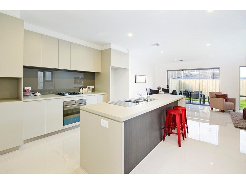 28 Bloom Avenue, Wantirna South VIC 3152