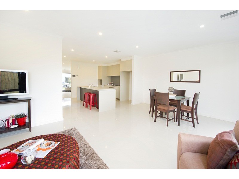 28 Bloom Avenue, Wantirna South VIC 3152