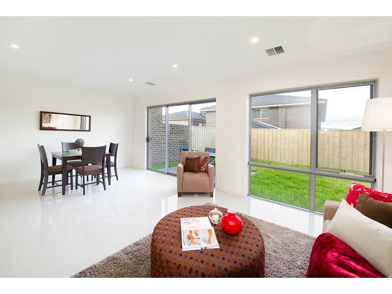 28 Bloom Avenue, Wantirna South VIC 3152