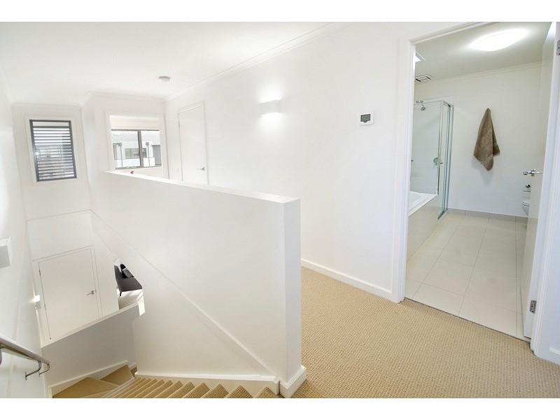 28 Bloom Avenue, Wantirna South VIC 3152