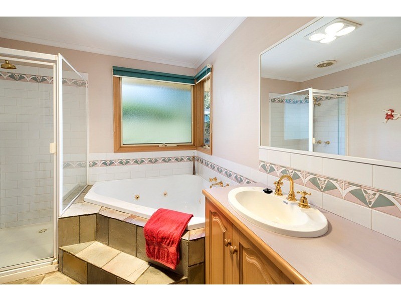 19 Cheong Street, Ringwood East VIC 3135