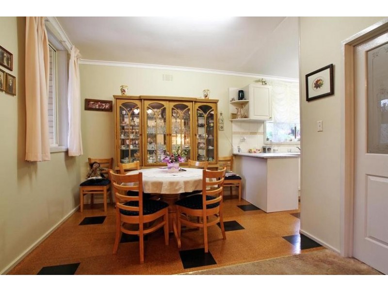 14 Holland Road, Ringwood East VIC 3135