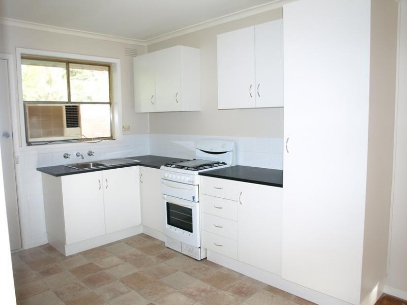 5/13 Glenora Avenue, Croydon VIC 3136