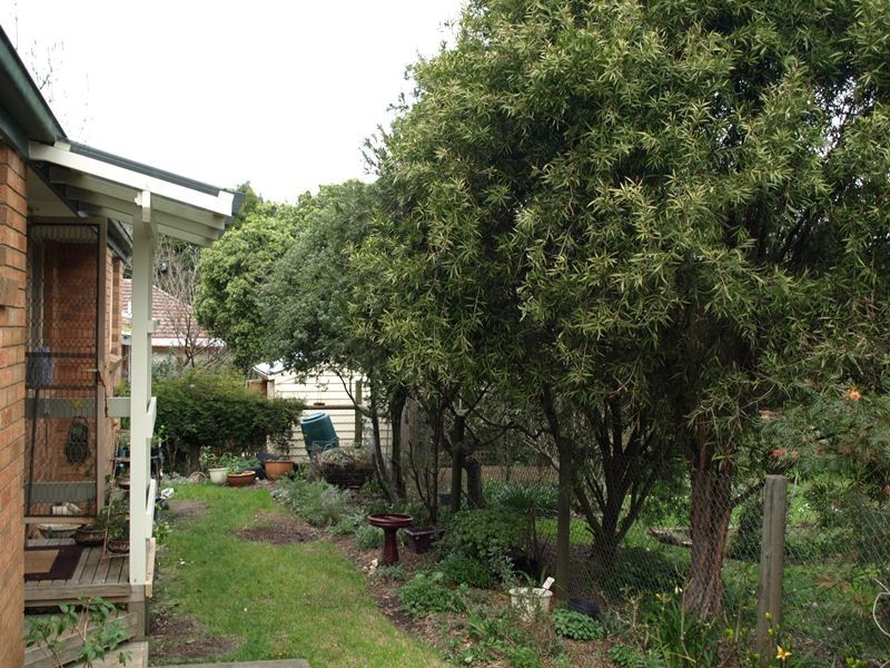 2/63 Bayswater Road, Croydon VIC 3136