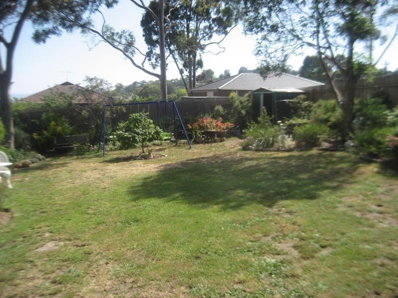 1 Erskine Ridge, Mooroolbark VIC 3138