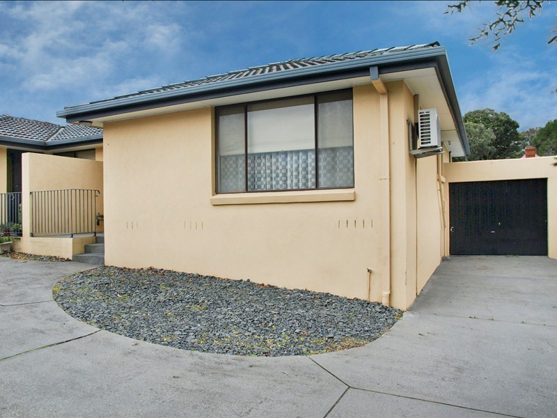 2/38 Pitt Street, Ringwood VIC 3134