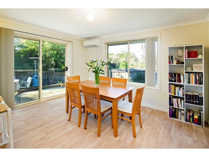 2/64 Vinter Avenue, Croydon VIC 3136