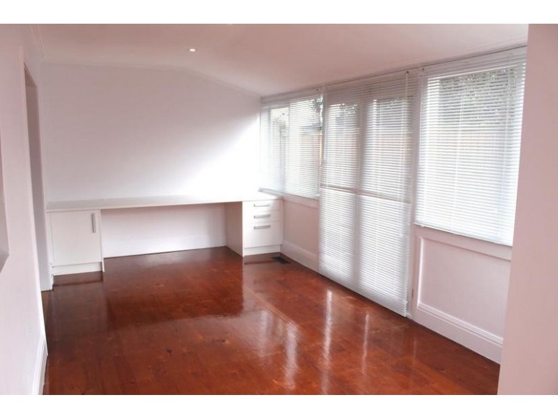 1/2 Kirk Street, Ringwood VIC 3134