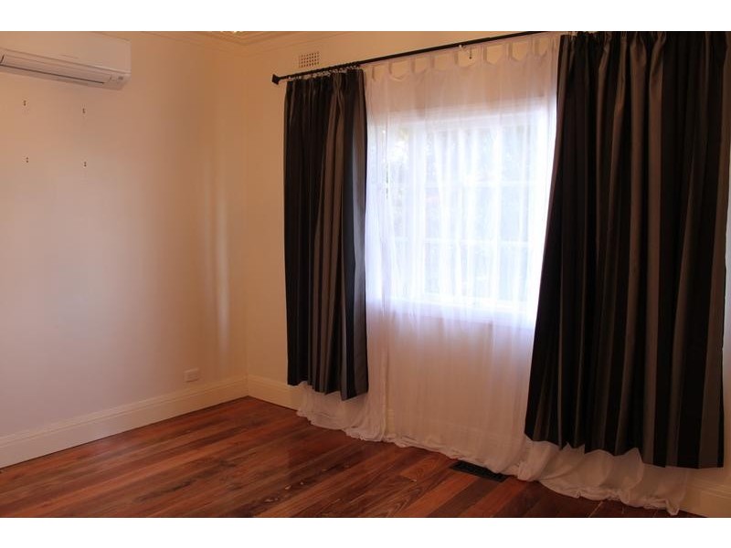 1/2 Kirk Street, Ringwood VIC 3134