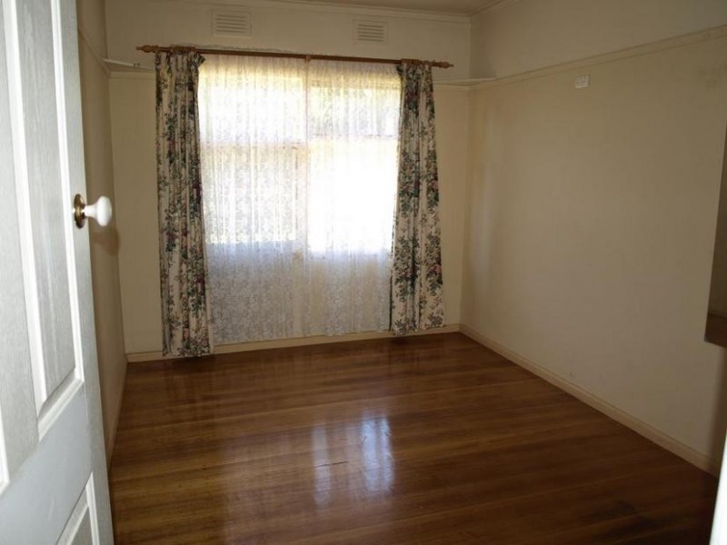 19 Old Lilydale Road, Ringwood East VIC 3135