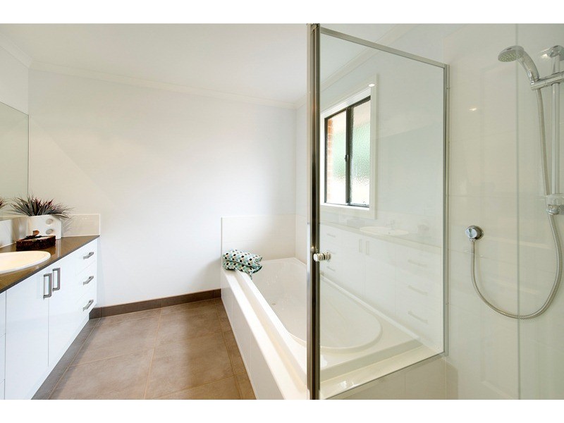 1/19-21 Mines Road, Ringwood East VIC 3135