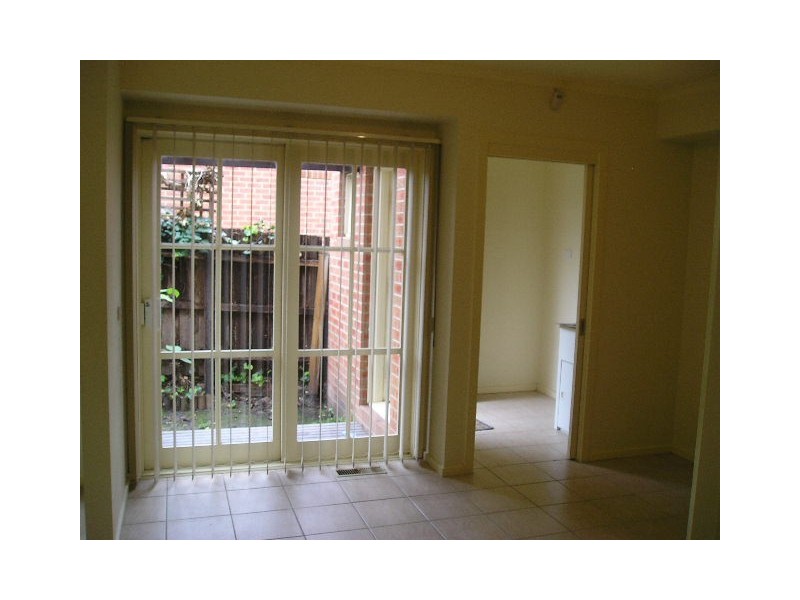 2/100 Dublin Road, Ringwood East VIC 3135