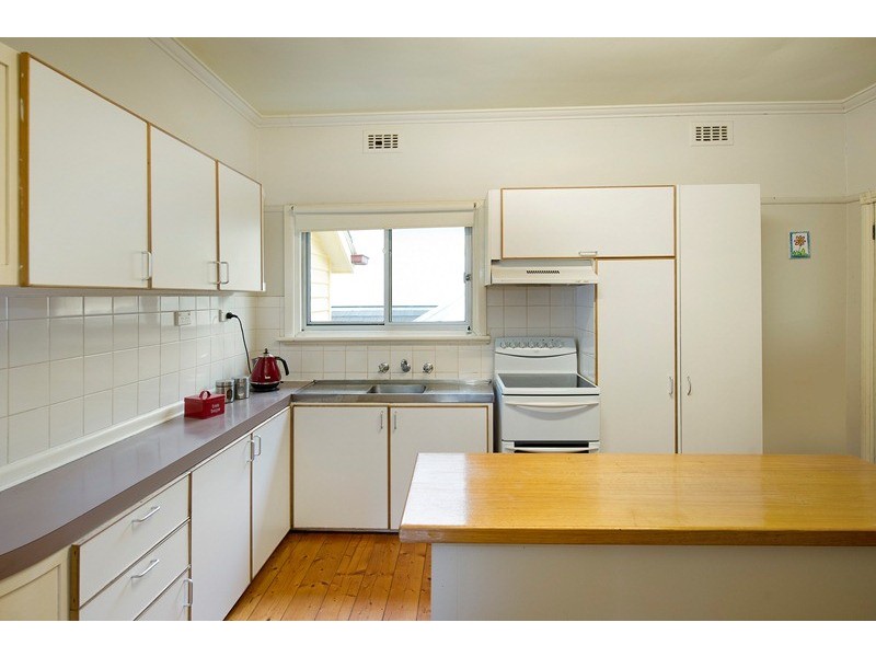 28 Beaufort Road, Croydon VIC 3136