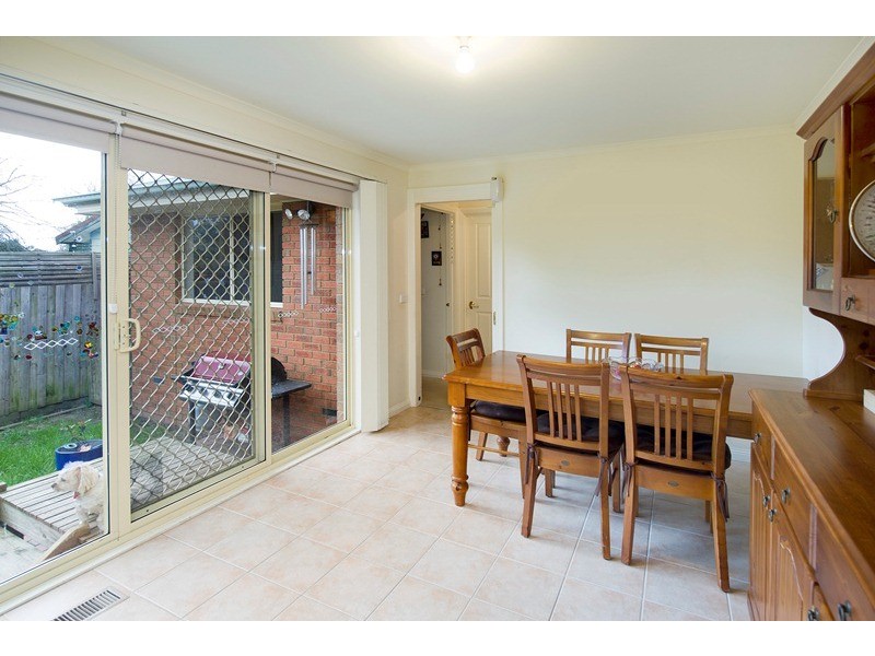 4/2 Alamein Avenue, Kilsyth VIC 3137