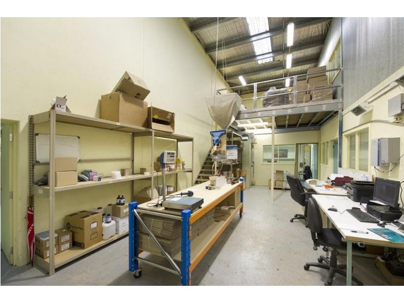 18/107-113 Heatherdale Rd, Ringwood VIC 3134