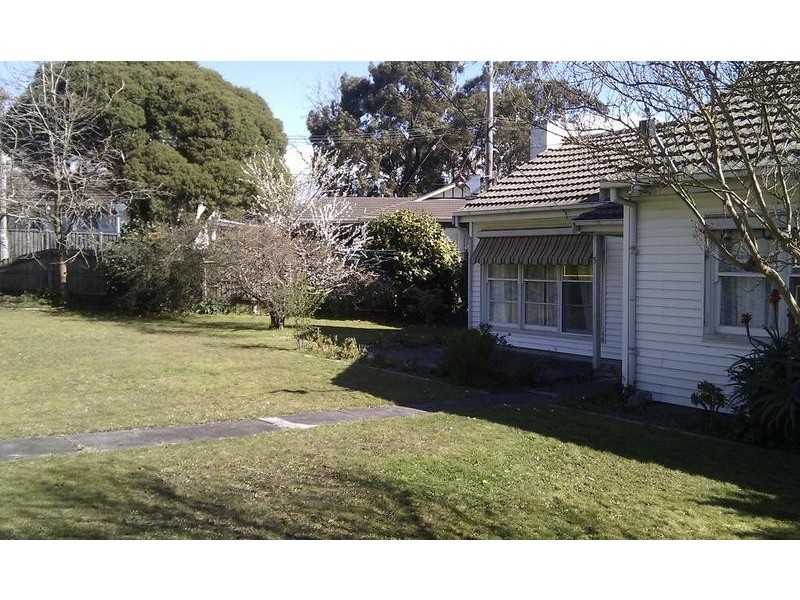 5 Illoura Avenue, Ringwood East VIC 3135