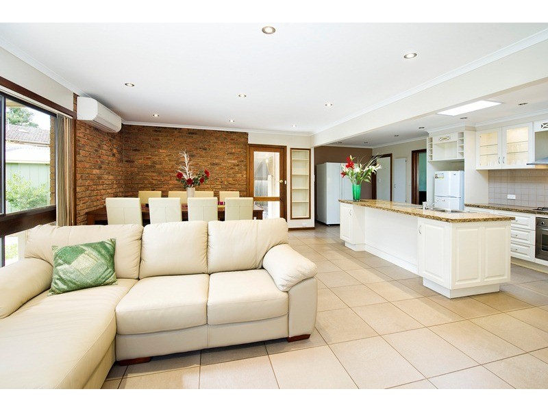 21 Norris Drive, Lilydale VIC 3140