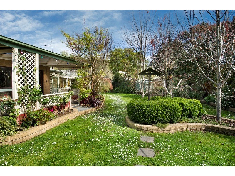 21 Norris Drive, Lilydale VIC 3140