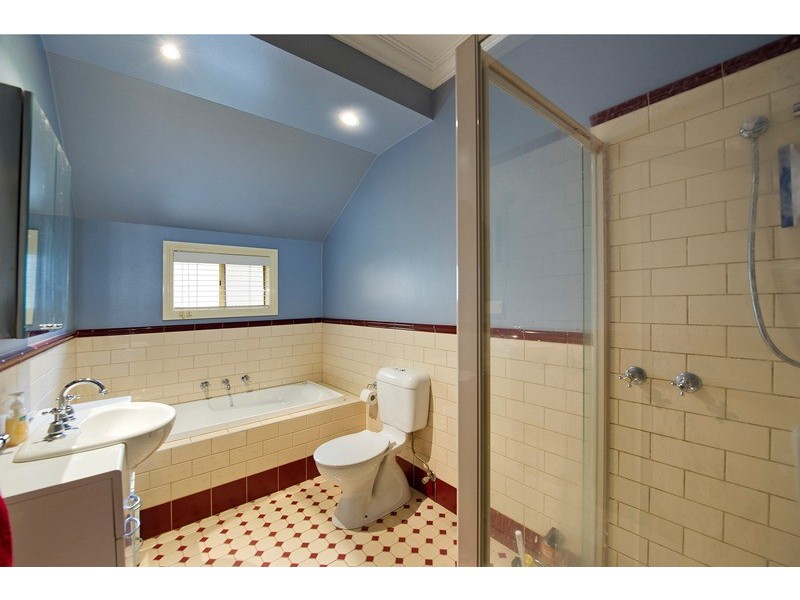 28 Beaufort Road, Croydon VIC 3136